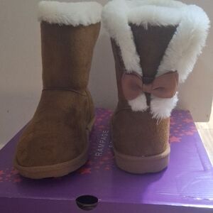 Rampage Tan Boots with White Fur and Bow